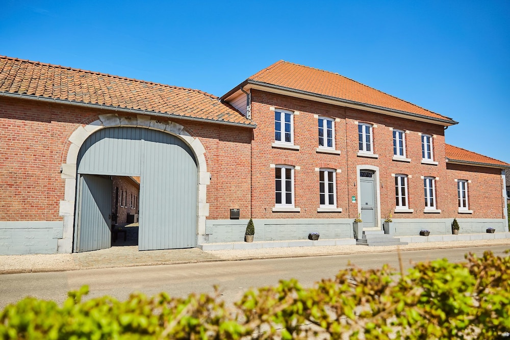 Wellness B&B De Zevenslaper — 4-Star Luxury Hotel in Geetbets, Belgium