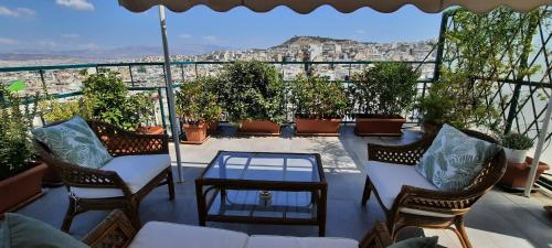 Taratsaki — 4-Star Luxury Hotel in Athens, Greece