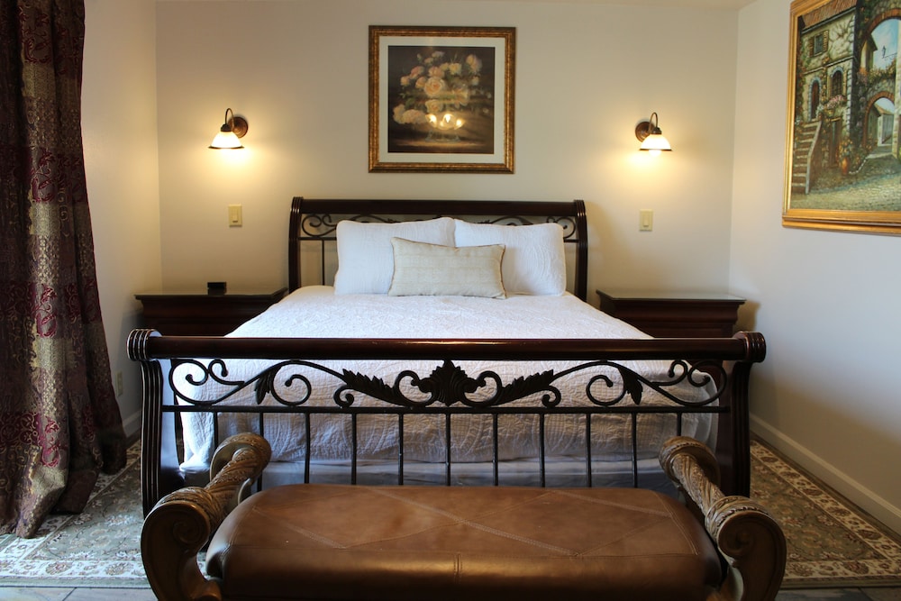 Silverton Inn & Suites - photo 16