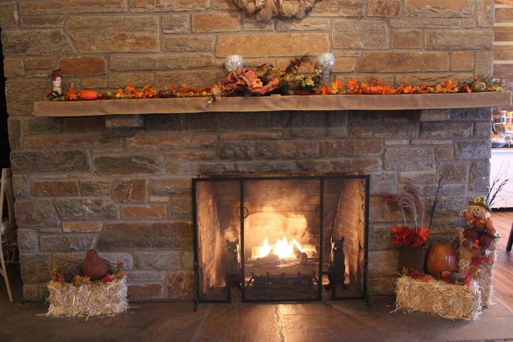 Cliff Dwellers Inn - photo 6