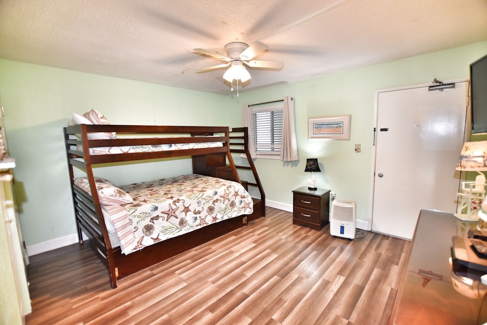 0112 Waters Edge Resort condo - photo 9