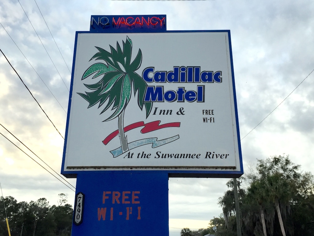 Cadillac Motel Fanning Springs - photo 21