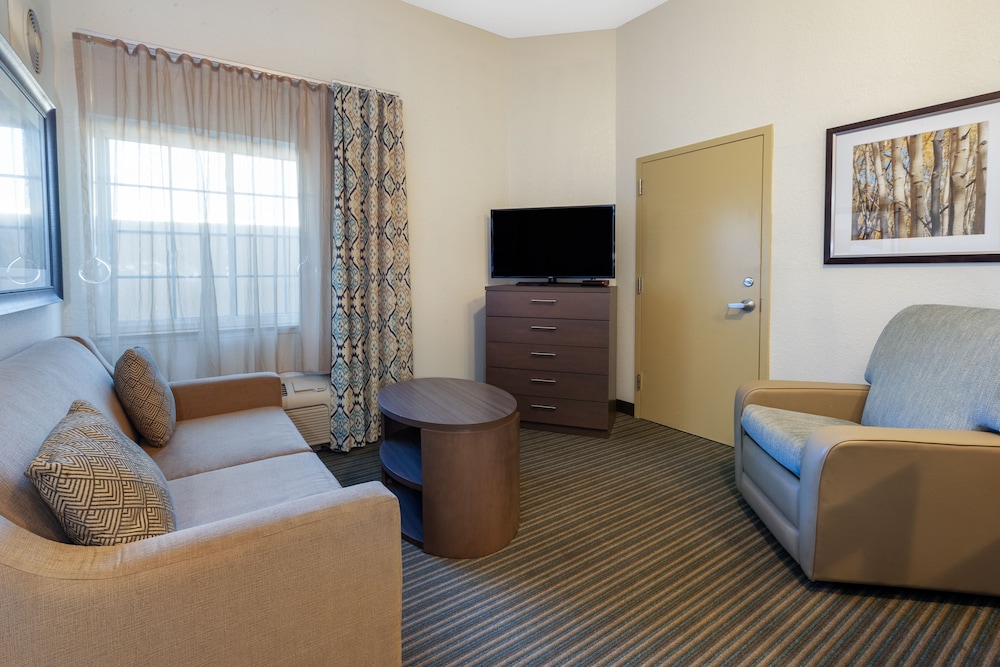Candlewood Suites West Springfield by IHG - photo 17