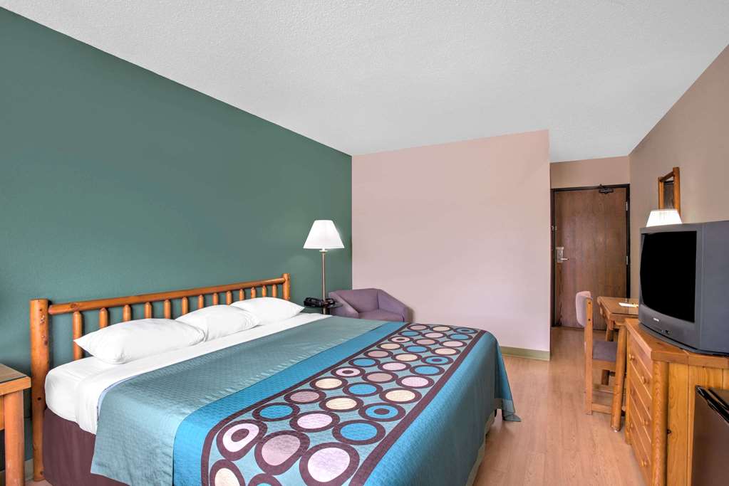 Super 8 by Wyndham Ticonderoga - photo 15