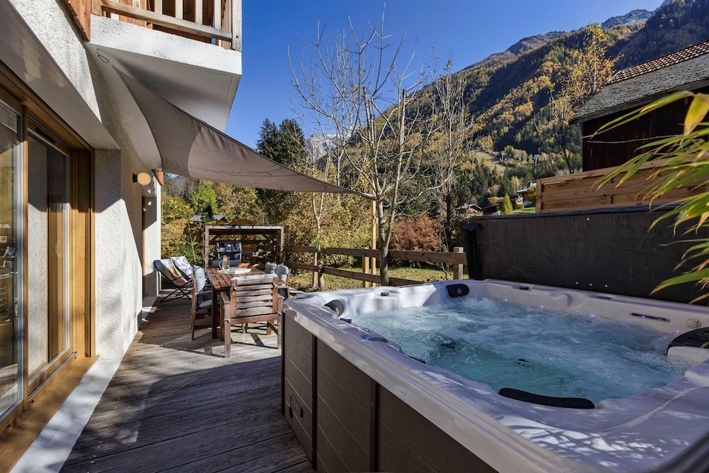 Chalet Le Grepon in Chamonix — 4-Star Luxury Hotel in Chamonix-Mont-Blanc, France