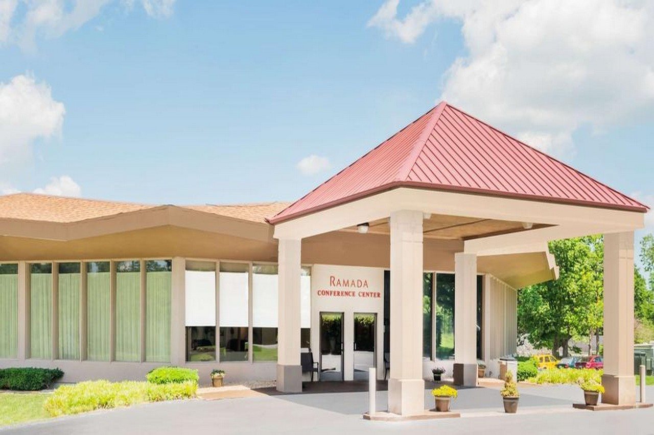 Ramada Lexington North Hotel Conference Center — Lexington