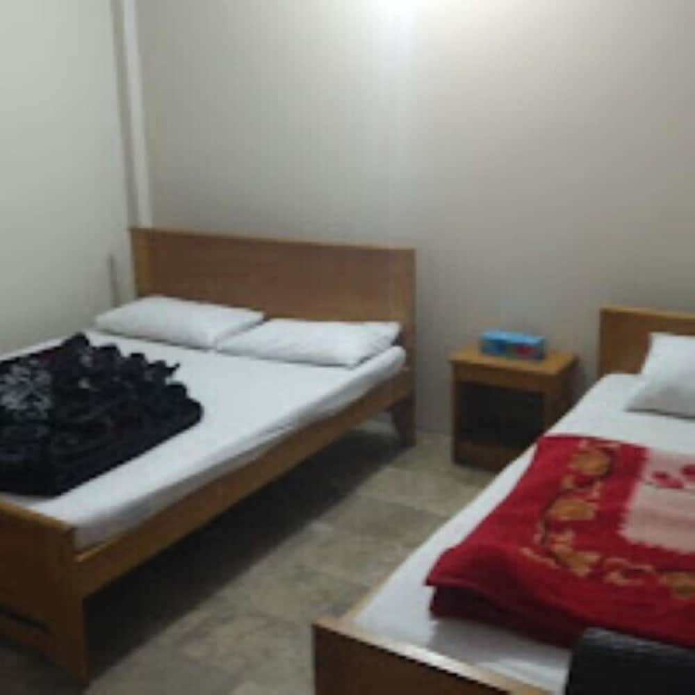 Naran Mountain Chalets - carbon neutral hotel in Unknown City