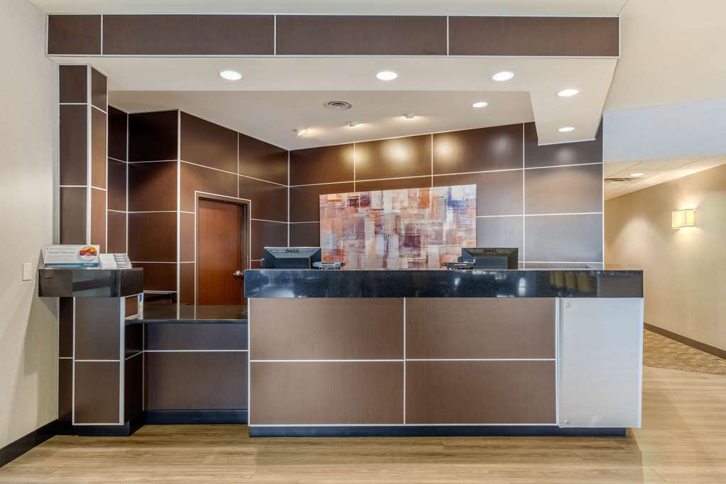 Cambria Hotel Denver International Airport - photo 7