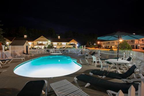 Golden Gables Inn Dazzler Select by Wyndham - photo 17