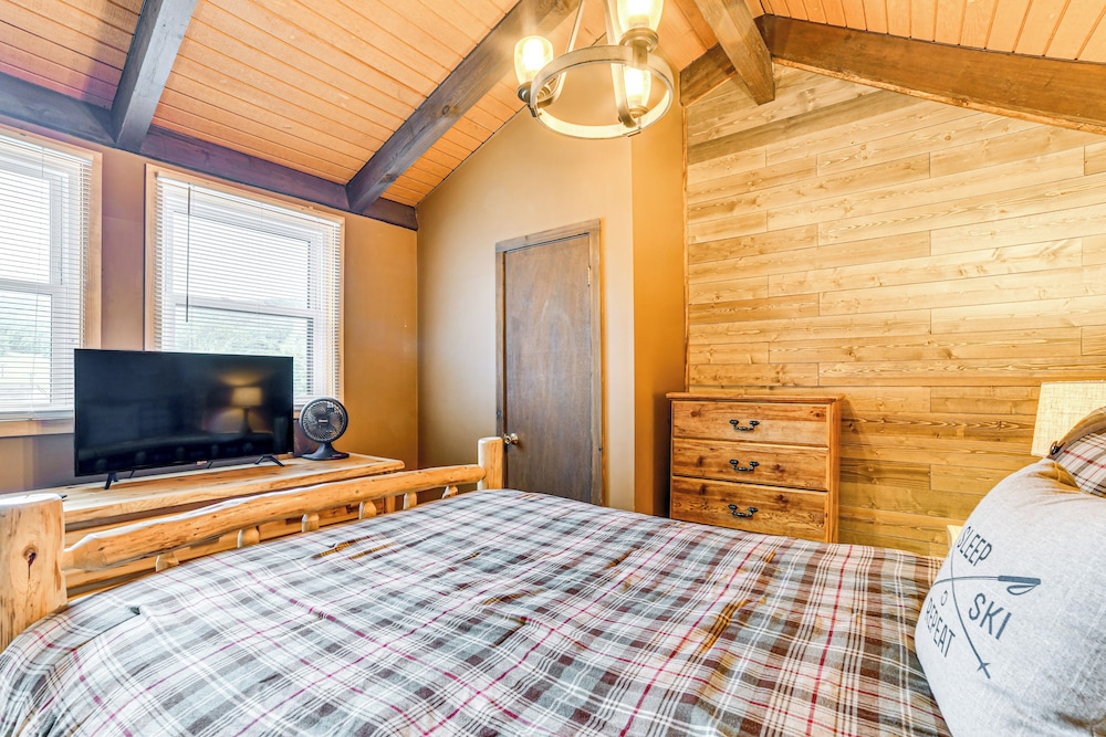 Cortland Townhome Walk to Greek Peak Mtn Resort - photo 21