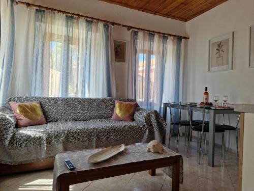 Afroditi's 1 - carbon neutral hotel in Eresos