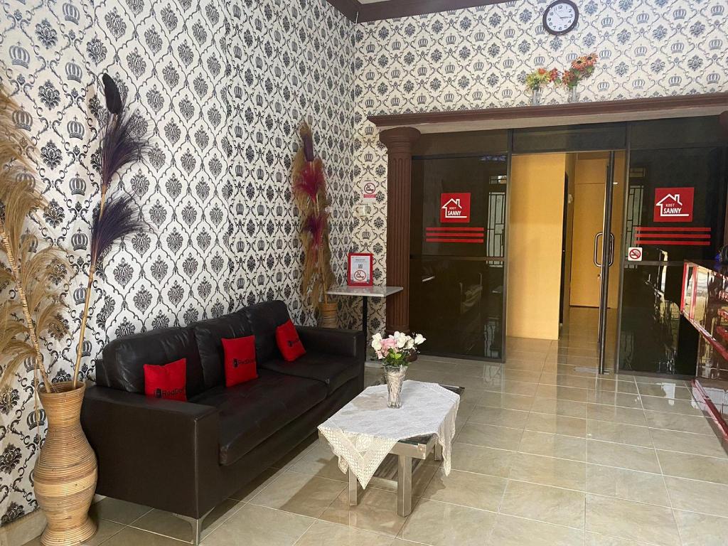 RedDoorz @ Jalan Padat Karya Prabumulih — Prabumulih — photo 2