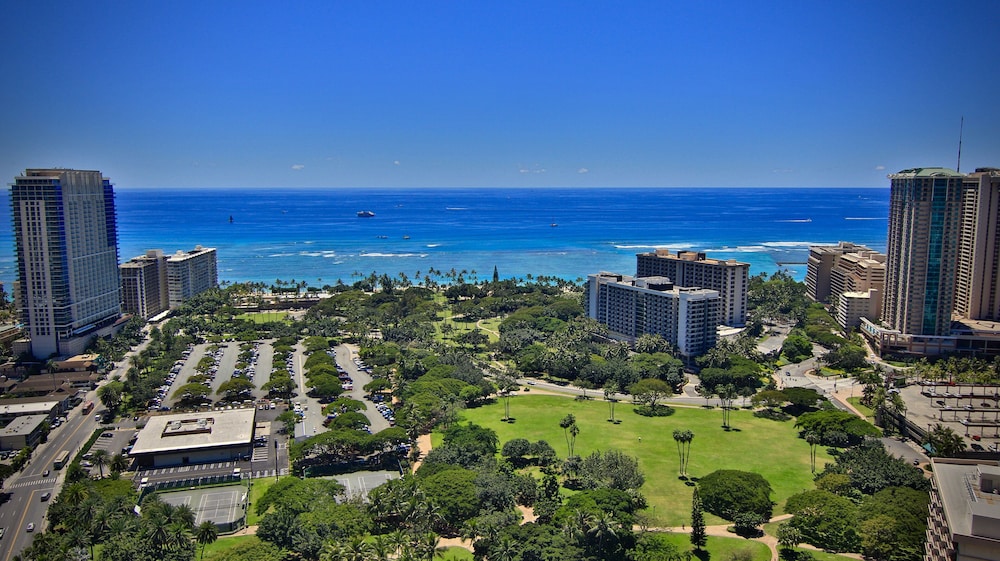 Holiday Inn Express Waikiki by IHG - photo 87
