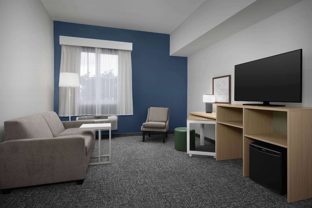 Spark by Hilton Miami Doral - photo 21