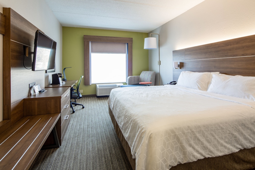 Holiday Inn Express & Suites Chattanooga by IHG - photo 11