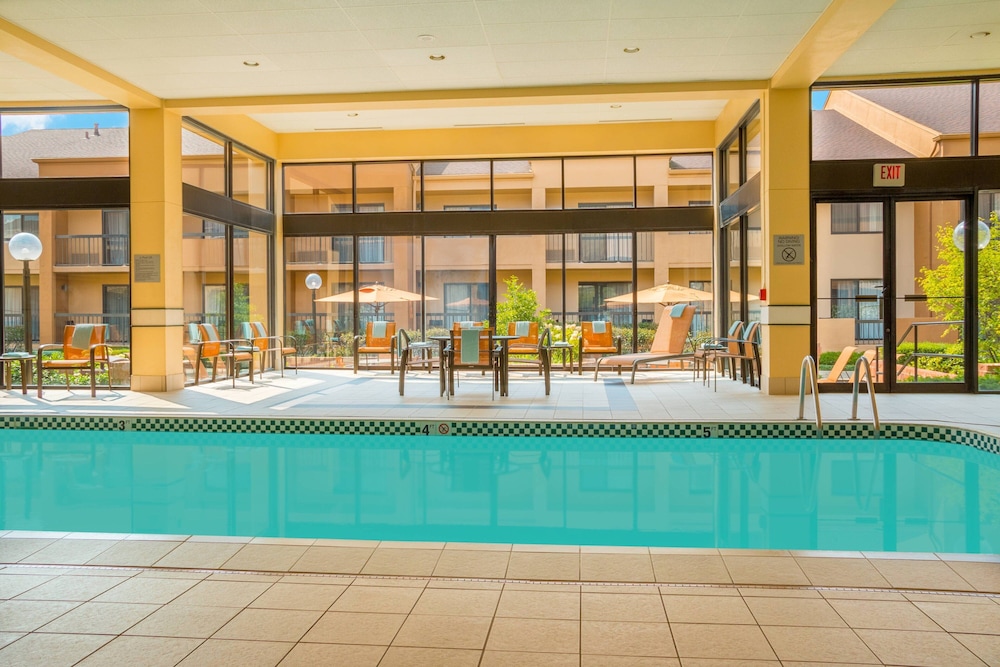 Courtyard by Marriott Chicago Deerfield - photo 13