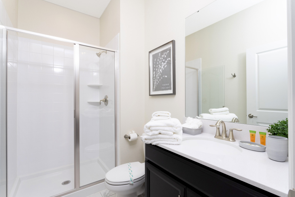 Gorgeous 4 Bd w Pool at Champions Gate Resort 1020 - photo 9