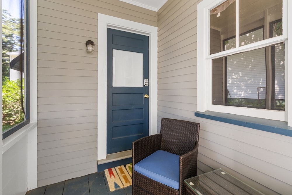 The Beaches Motel & Cottages - photo 23