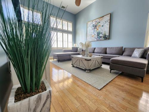 Luxury By The Ocean 1 Block from Inlet Boardwalk in Atlantic City, United States