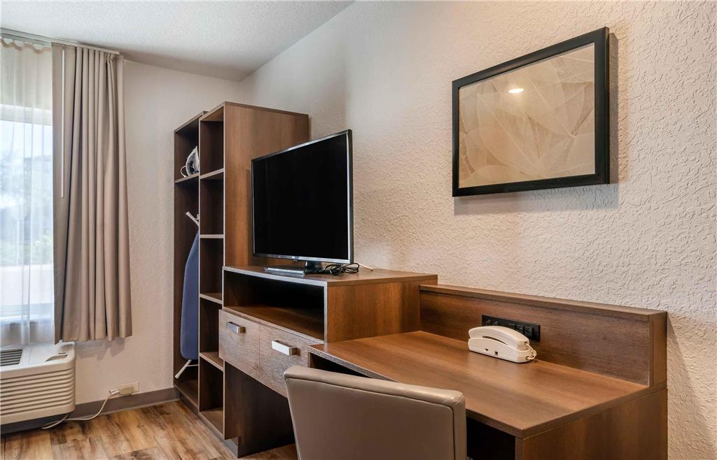 Extended Stay America Select Suites Tampa Brandon East - photo 17