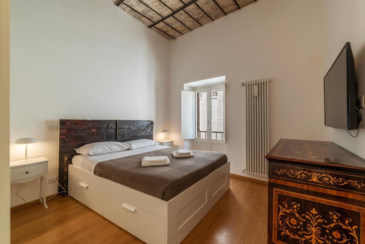 GuestHost Cancelleria Rooftop Garden — 4-Star Luxury Hotel in Rome, Italy