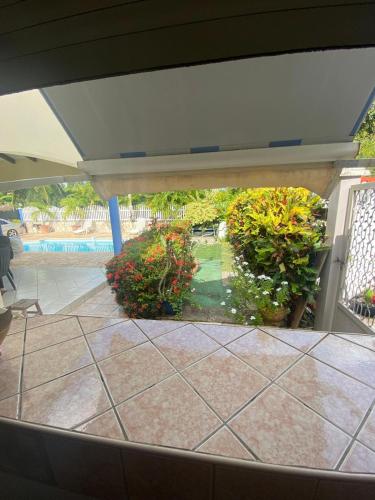 La Suite Odile Piscine appartement ou studio — 4-Star Luxury Hotel in Le Lamentin, Martinique