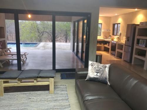 Lionsview Private Lodge — 4-Star Luxury Hotel in Marloth Park, South Africa