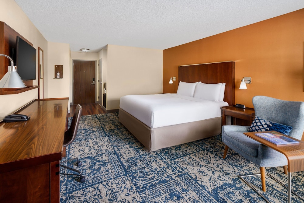 Four Points by Sheraton Pleasanton - photo 12