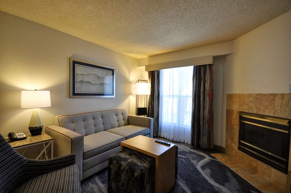 Homewood Suites by Hilton Phoenix Biltmore - photo 30