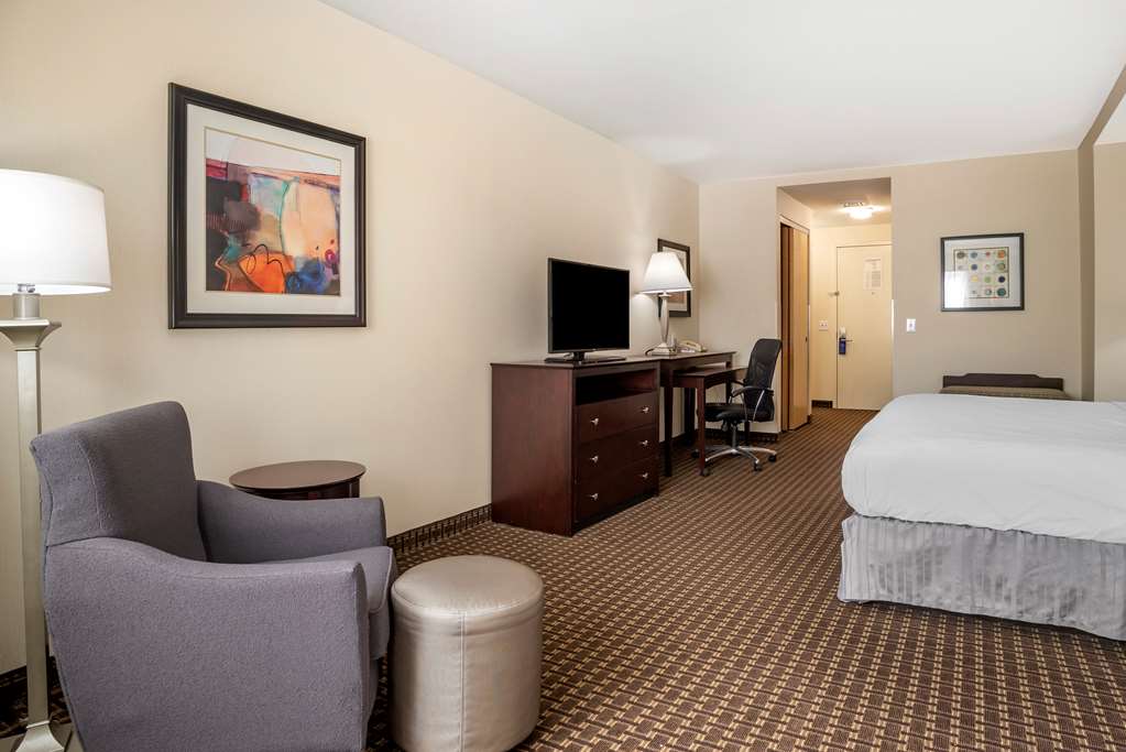 Best Western Plus Philadelphia Airport S. At Widener Univ. - photo 35