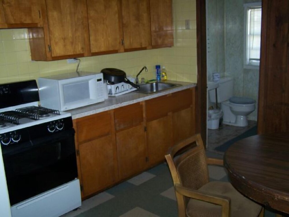 Nautical Motel and Suites - photo 43