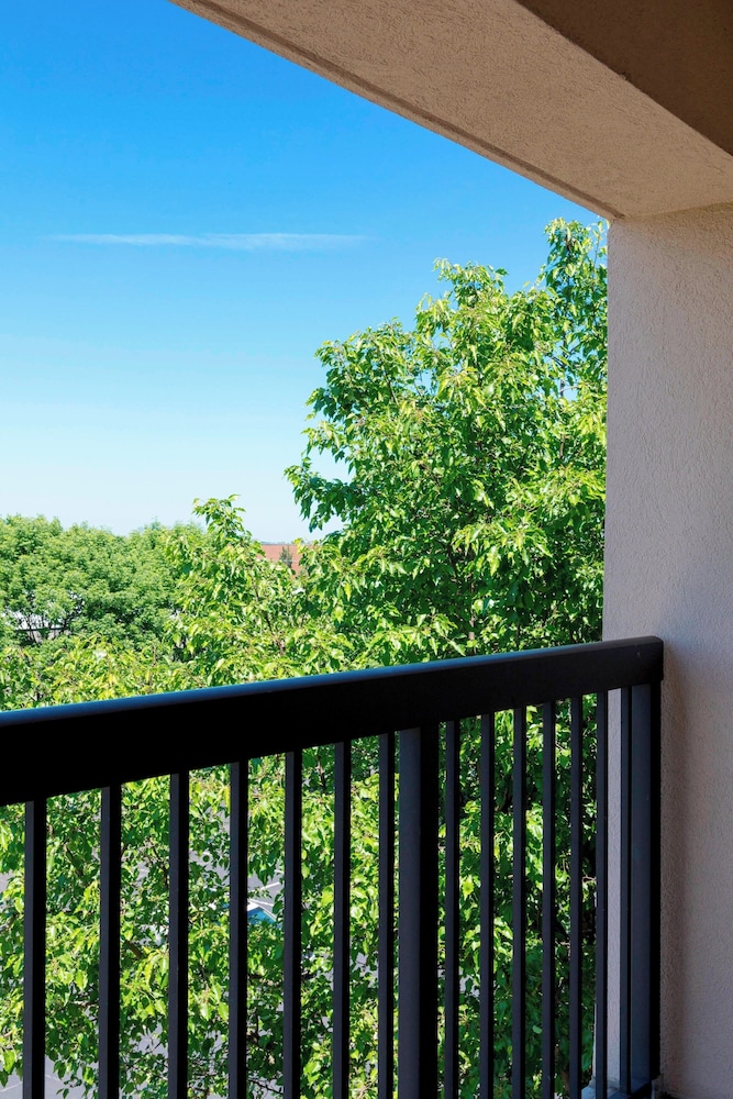 Courtyard by Marriott Cranbury South Brunswick - photo 10