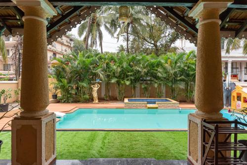 Lavish Executive Villa with Private Swimming Pool — 4-Star Luxury Hotel in Calangute, India