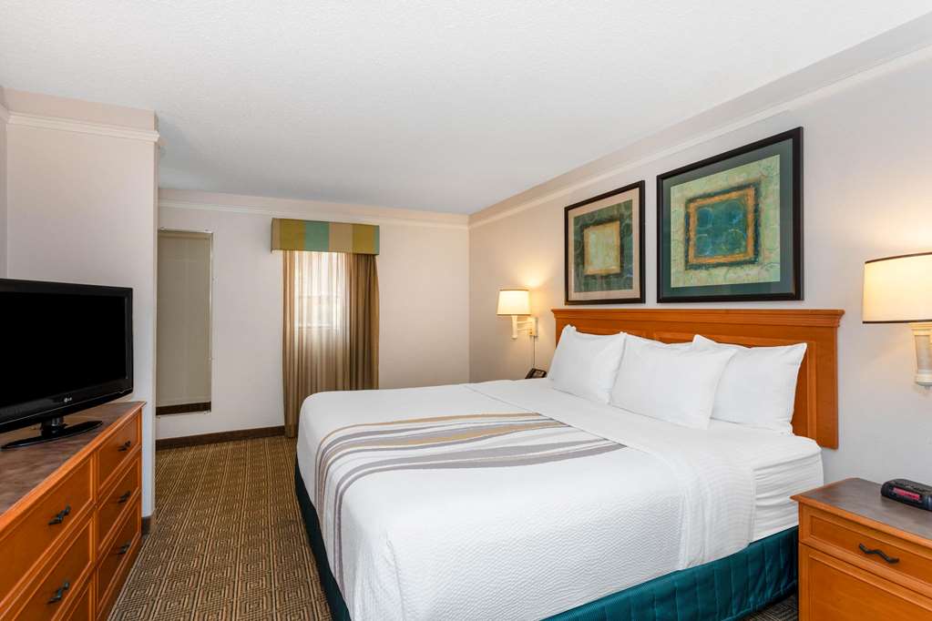 La Quinta Inn by Wyndham Tallahassee North - photo 67