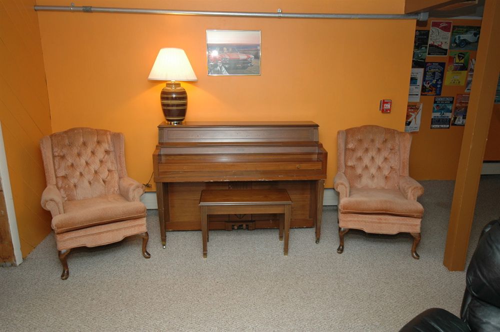 The Arbor Inn - photo 8