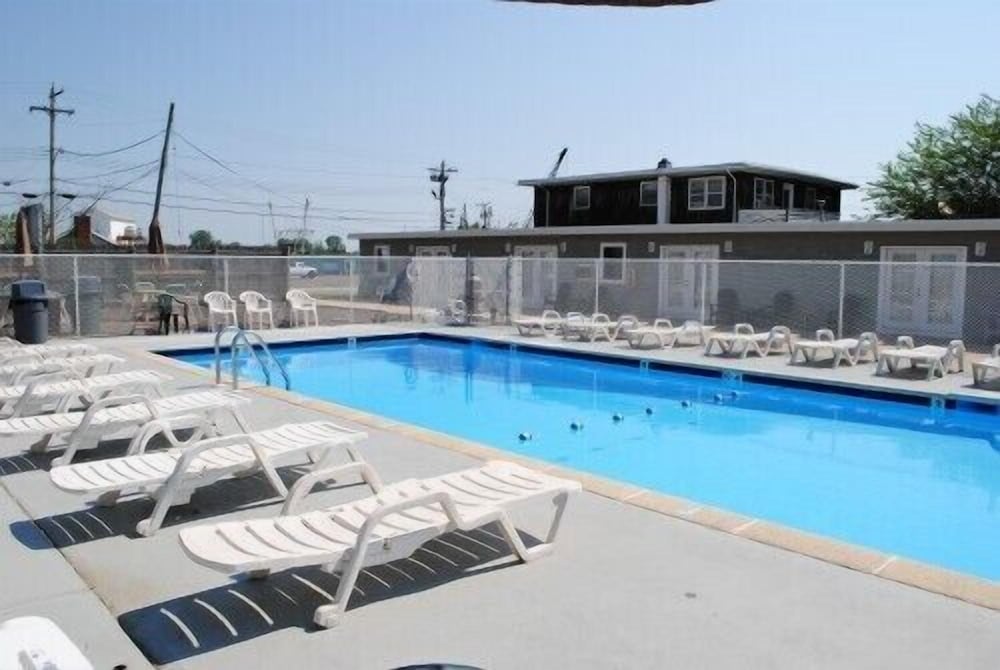 Shore Point Motel - photo 30