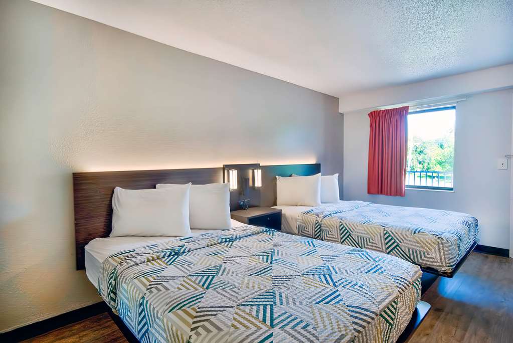 Motel 6 Warren MI Detroit East - photo 6