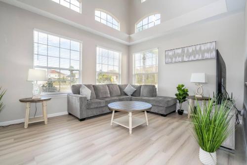 Spacious & clean cozy home near Disney 448 — 4-Star Luxury Hotel in Davenport, United States
