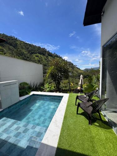 Animadbali in Ibague, Colombia