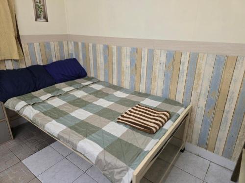 J Place Studio 204 with nice fan free Wifi near Skytrain
