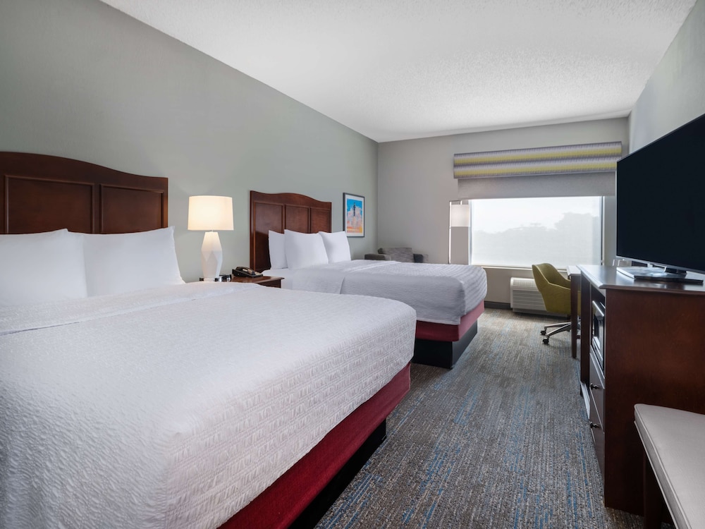 Hampton Inn Boca Raton Deerfield Beach - photo 11