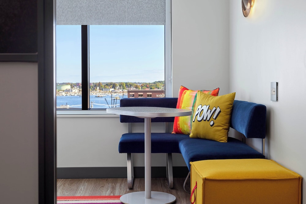 Aloft Portland Downtown Waterfront ME - photo 9