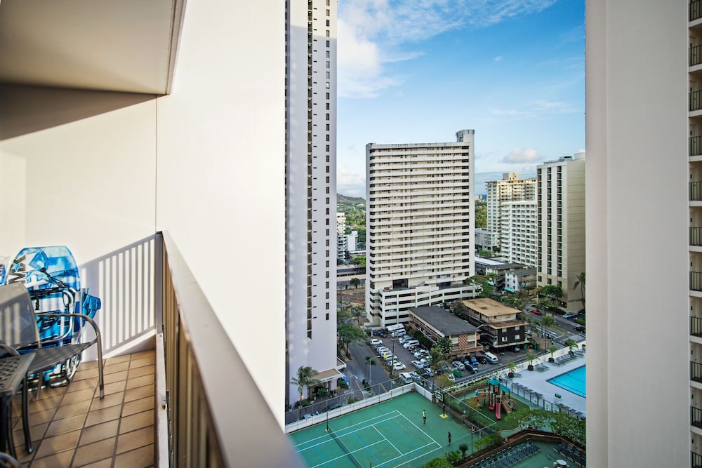 Waikiki Banyan By Darmic - photo 101