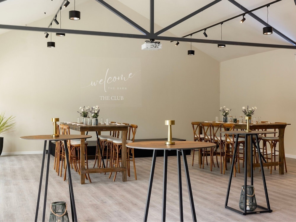 Voco The Club Dublin Gateway By Ihg — Naas