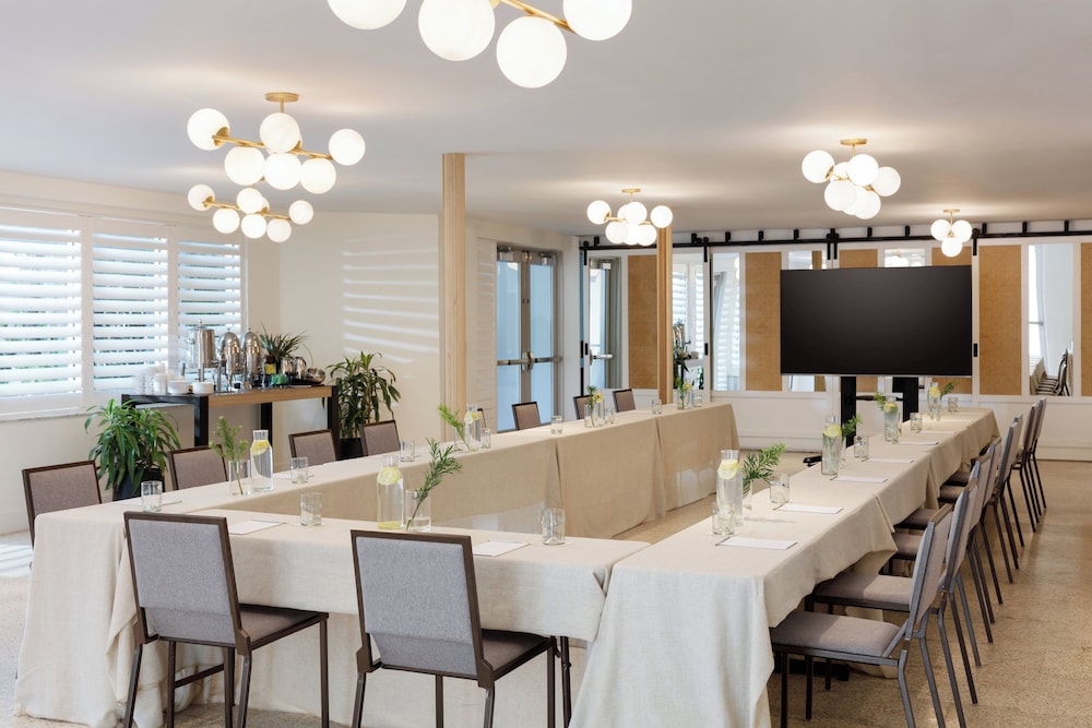 Kimpton Surfcomber Hotel by IHG - photo 107