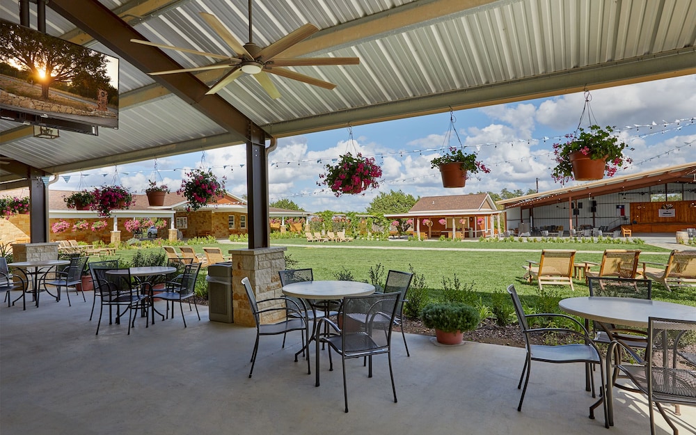 Carter Creek Winery Resort & Spa - photo 30