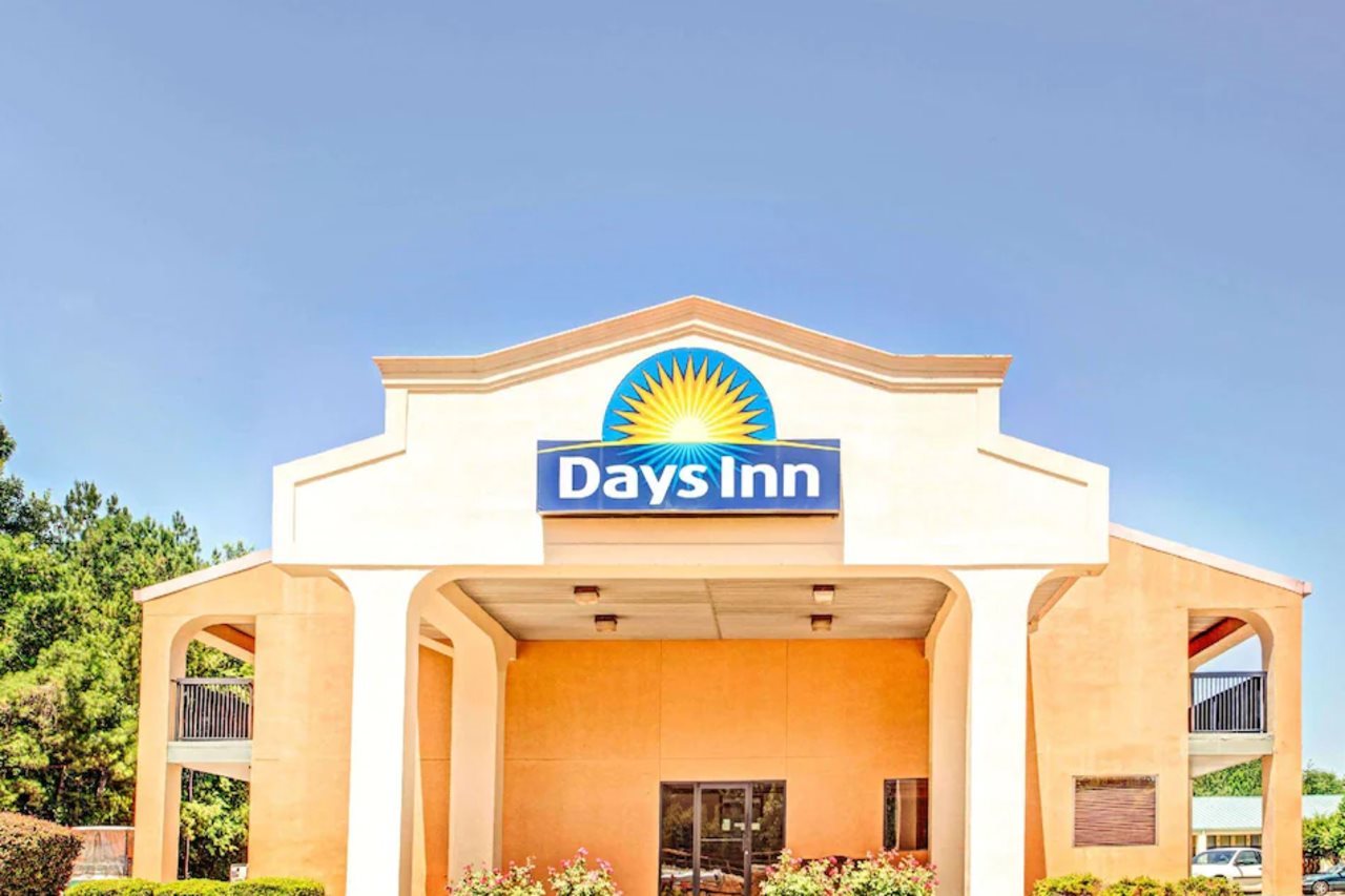 Days Inn By Wyndham Kennesaw — Kennesaw