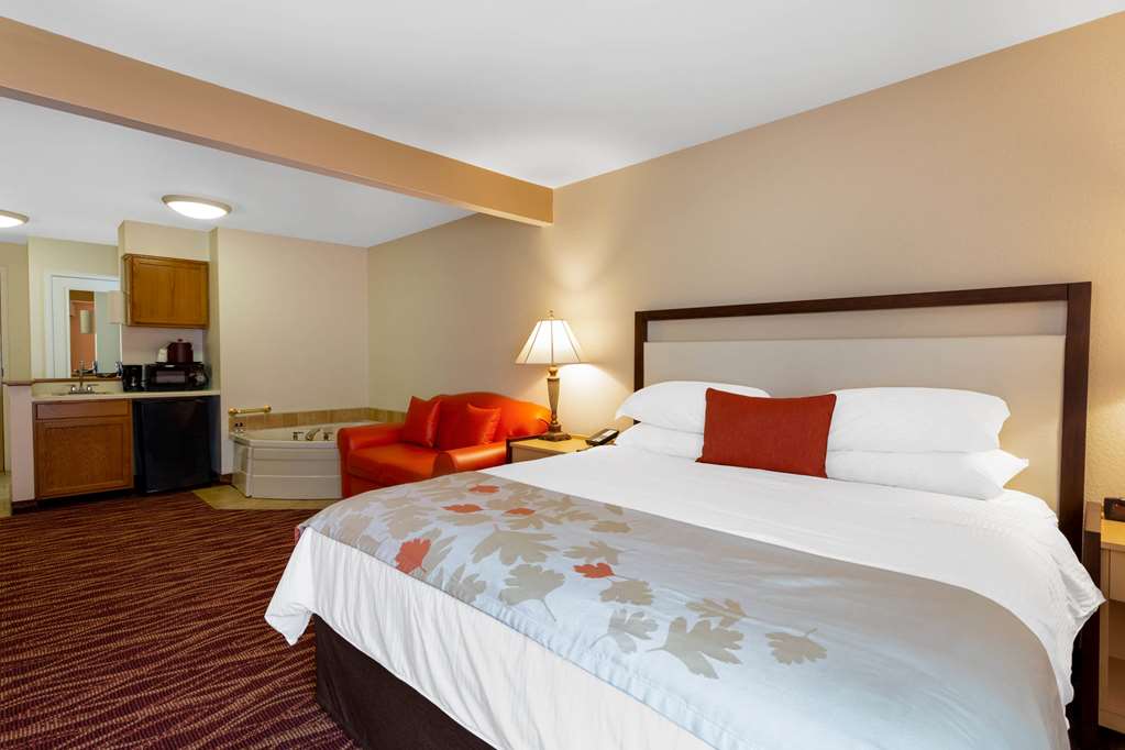 Hawthorn Suites by Wyndham Allentown Fogelsville - photo 26