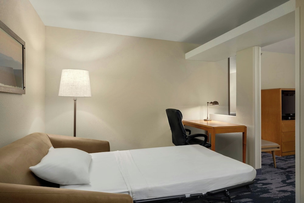 Fairfield Inn & Suites by Marriott Springdale - photo 15