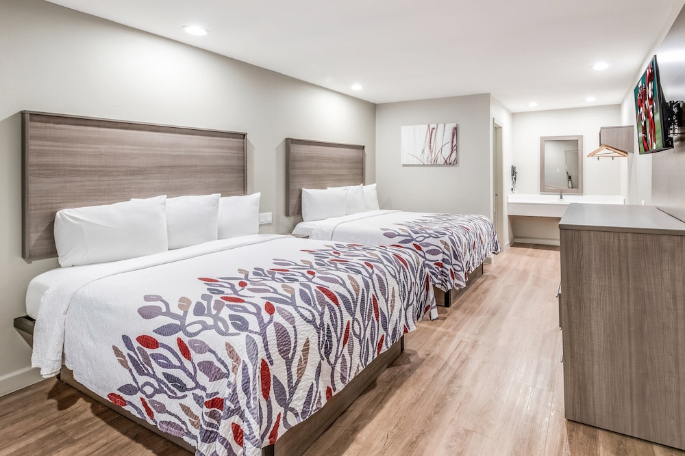 Red Roof Inn Lewisville - photo 15